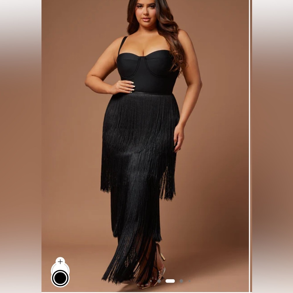 Fashion Nova Black Sleeveless Sweetheart Maxi Gown